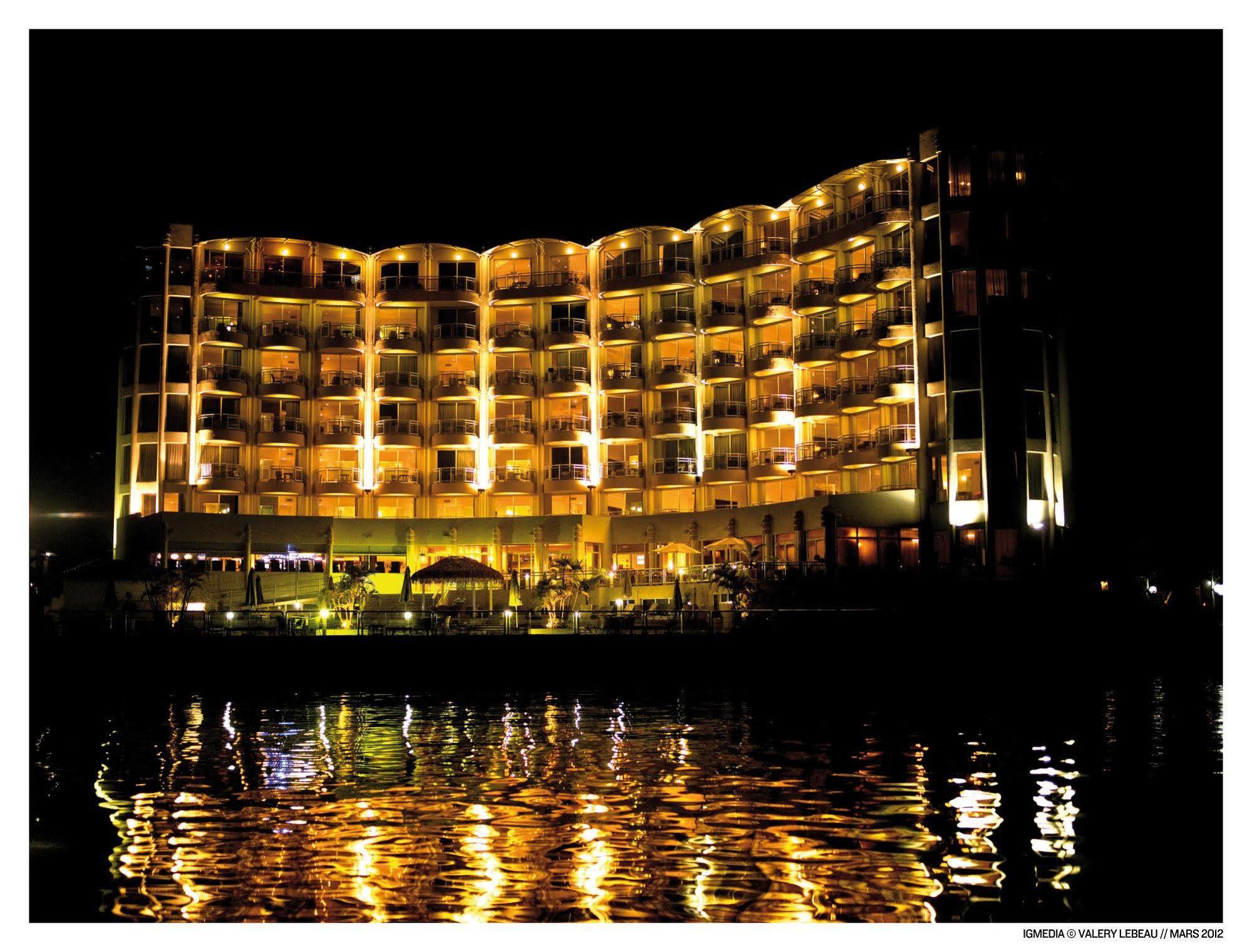 Grand Hotel & Casino Порт-Віла Екстер'єр фото